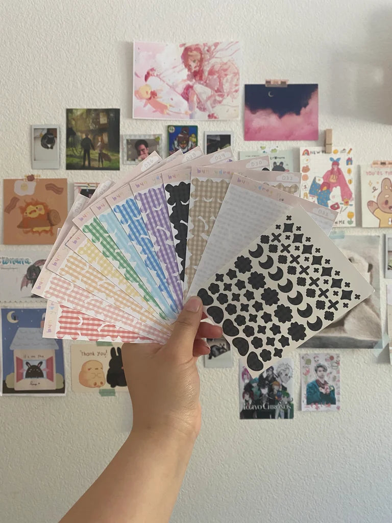 Plaid Mini Deco Shapes